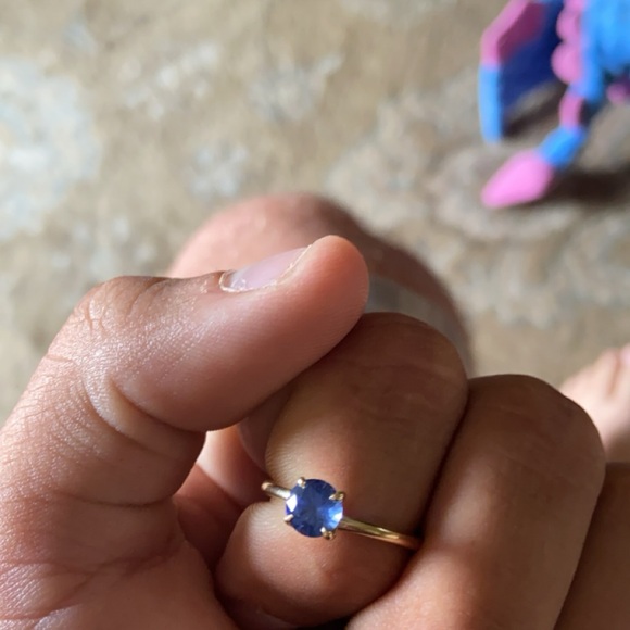 Selling jewelry desiner cloths - Picture 5 of 13